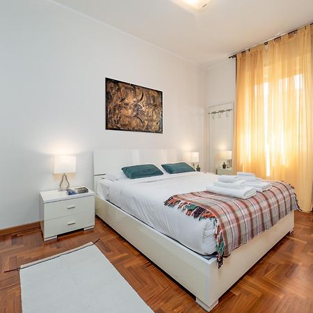 דירות מילאנו Stylish Flat With Balcony - 15 Min To Duomo מראה חיצוני תמונה